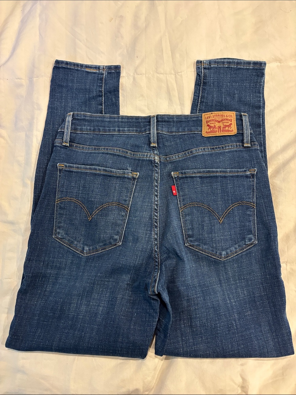 Levi's Women's Dark Blue High Rise Skinny Jeans